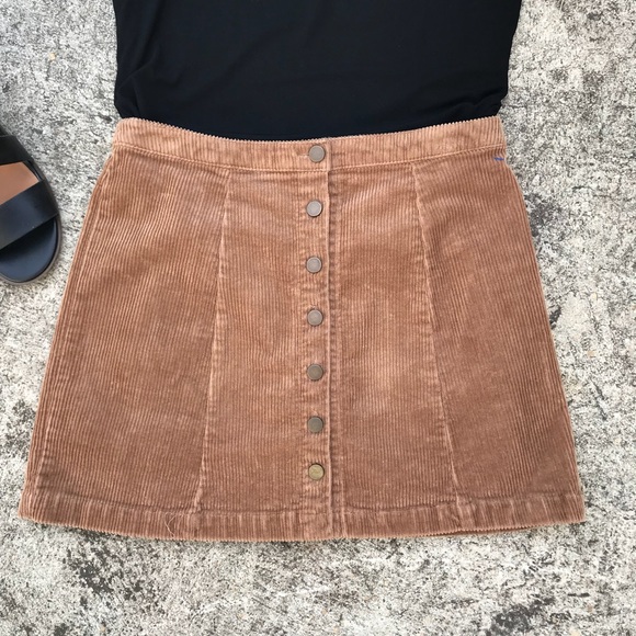 Forever 21 | Corduroy vintage inspired skirt - Picture 2 of 2